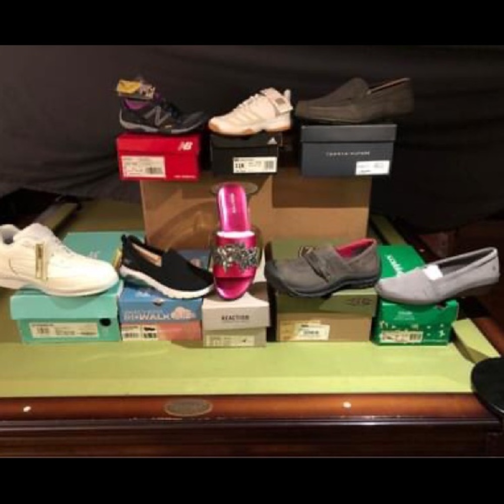 8 Pairs Resell Lot, Sketchers, New Balance Shoes